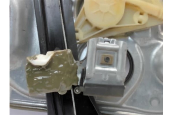 Recambio de elevalunas electrico delantero derecho para volkswagen polo iv (9n1) referencia OEM IAM   