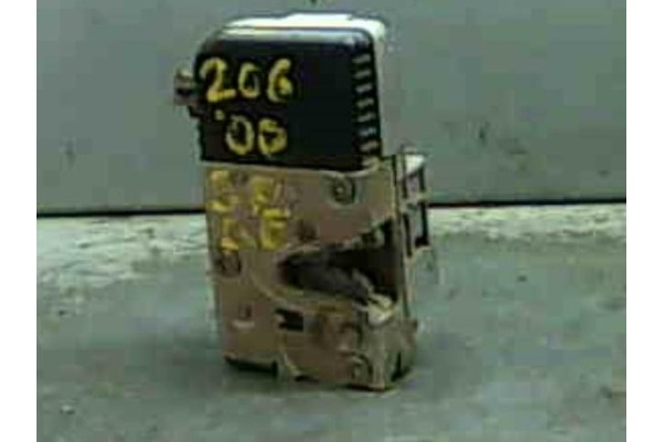 Recambio de cierre electromagnetico delantero izquierdo para peugeot 206 berlina (1998) 1.9 d referencia OEM IAM   