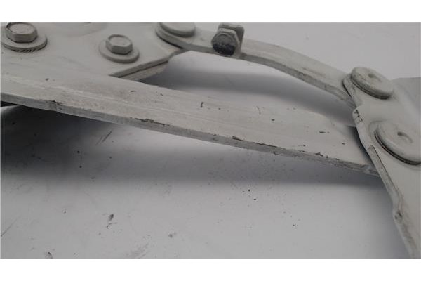 Recambio de bisagra capo izquierda para opel astra j berlina 5p 1.6 excellence referencia OEM IAM 20879203  