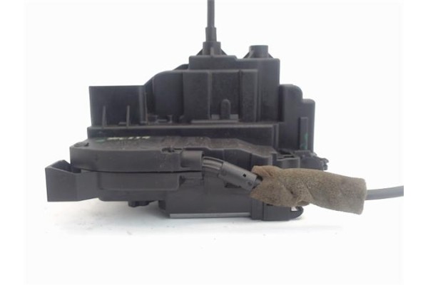 Recambio de cierre electromagnetico trasero izquierdo para renault scenic iii (jz) 1.2 grand expression referencia OEM IAM 82503