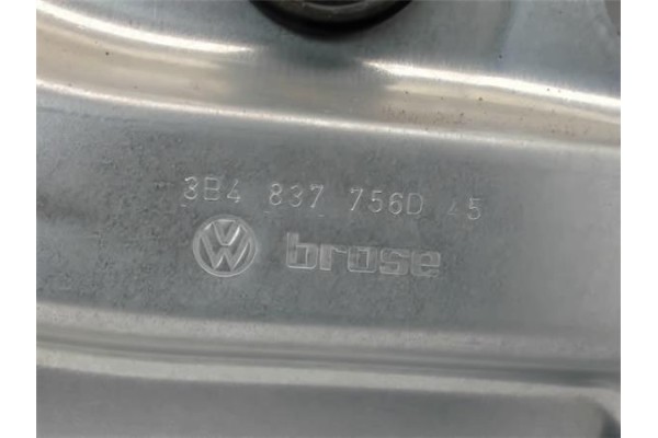Recambio de elevalunas electrico delantero derecho para volkswagen passat berlina (3b3) referencia OEM IAM 3B4837756D  
