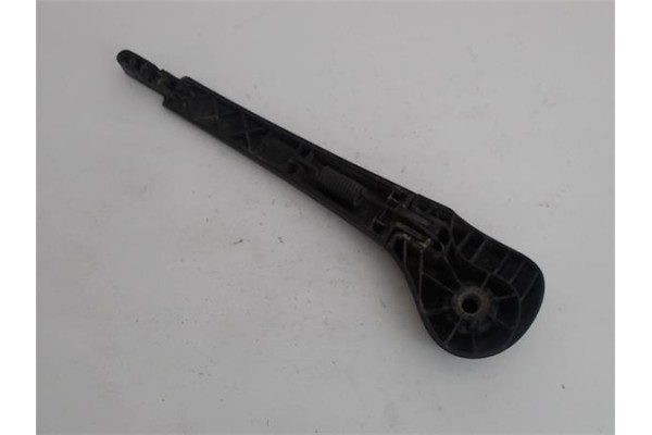Recambio de brazo limpiaparabrisas trasero para renault grand scénic ii (jm0/1_) 1.9 dci (jm12, jm0g) referencia OEM IAM 7701056