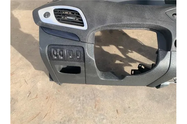Recambio de embellecedor salpicadero para renault scenic iii (jz) 1.2 grand expression referencia OEM IAM 681000060R  