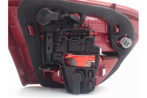Recambio de piloto porton trasero derecho para seat ibiza berlina (6j5) 1.6 tdi referencia OEM IAM 618945108  