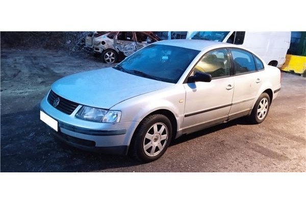 volkswagen passat berlina (3b2) del año 1999