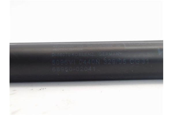 Recambio de amortiguador porton para toyota corolla (e12) 2.0 d-4d referencia OEM IAM 6896002041  6895002040 , TOYOTA | 68960020
