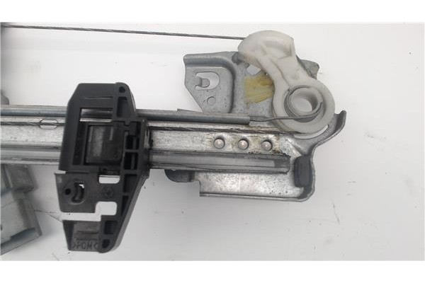 Recambio de mecanismo elevalunas delantero derecho para citroen c3 referencia OEM IAM 9222AP  