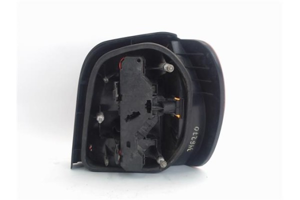 Recambio de piloto trasero izquierdo para volkswagen polo iii (6n1) 55 1.3 referencia OEM IAM 6N0945257 6N0945096 