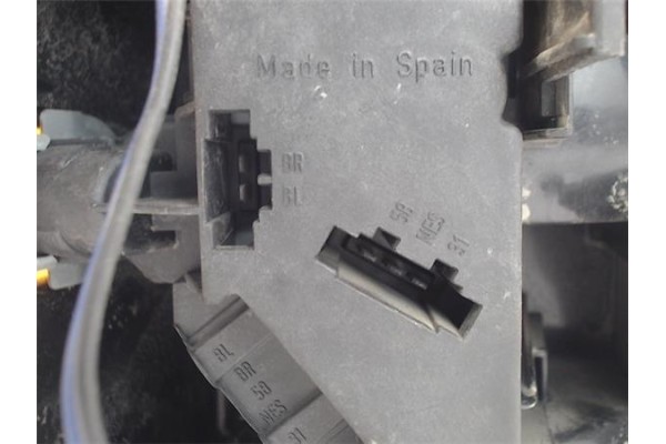 Recambio de piloto trasero derecho para volkswagen polo iii (6n1) 55 1.3 referencia OEM IAM 6N0945258 6N0945095 