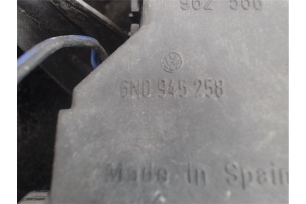 Recambio de piloto trasero derecho para volkswagen polo iii (6n1) 55 1.3 referencia OEM IAM 6N0945258 6N0945095 