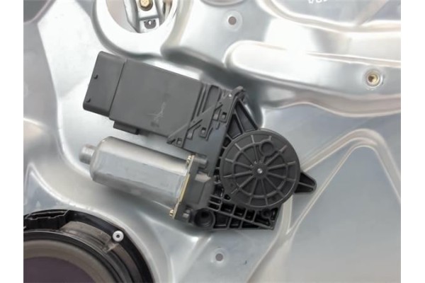 Recambio de elevalunas electrico delantero derecho para volkswagen passat berlina (3b2) referencia OEM IAM 3B4837756A  3B1837462