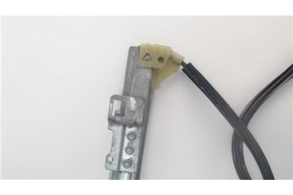 Recambio de mecanismo elevalunas delantero derecho para citroen xsara berlina referencia OEM IAM 400595N  