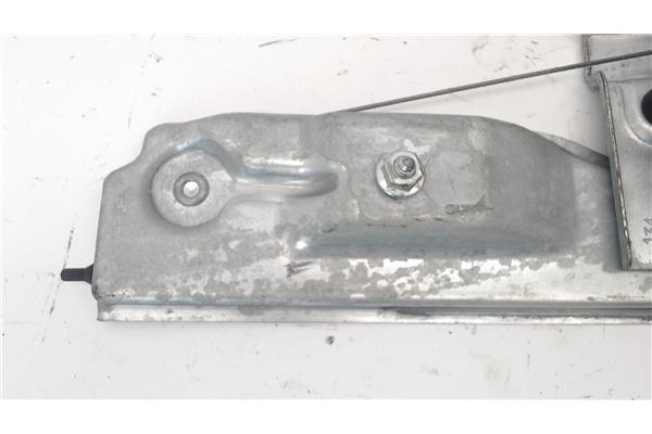 Recambio de mecanismo elevalunas delantero derecho para peugeot 208 referencia OEM IAM 9673153180 9673154380 