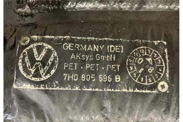 Recambio de cubrecarter para volkswagen multivan v (7hm, 7hn, 7hf, 7ef, 7em, 7en) 2.5 tdi referencia OEM IAM 7H0805696B  