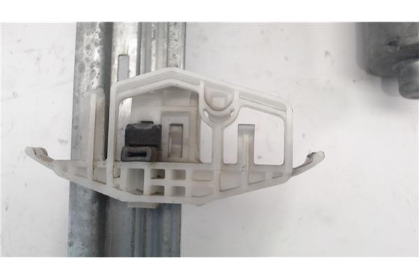 Recambio de mecanismo elevalunas delantero derecho para citroen xsara picasso referencia OEM IAM   