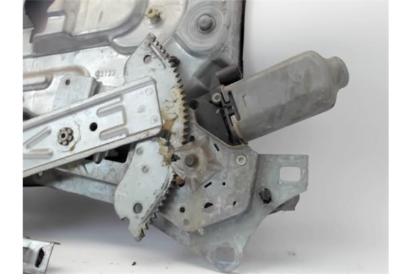 Recambio de elevalunas electrico delantero derecho para renault laguna (b56) referencia OEM IAM   