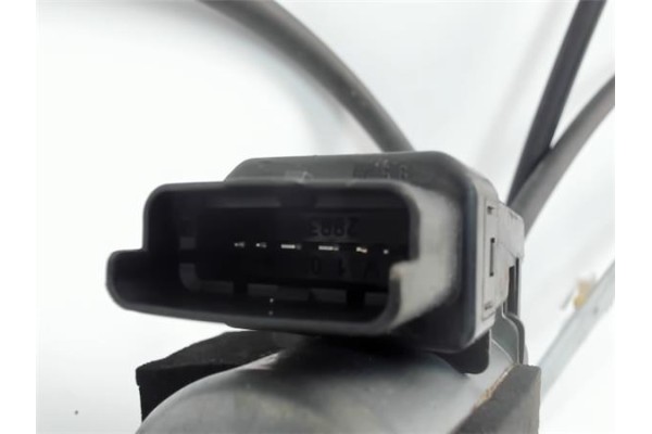 Recambio de mecanismo elevalunas delantero derecho para renault megane ii berlina 5p referencia OEM IAM   