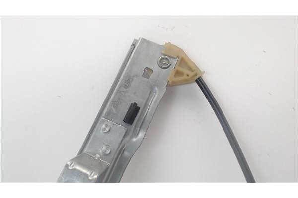 Recambio de mecanismo elevalunas delantero derecho para citroen c4 grand picasso referencia OEM IAM 9682493680  