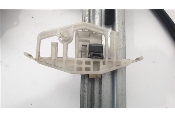 Recambio de mecanismo elevalunas delantero derecho para citroen xsara picasso referencia OEM IAM 130821900  
