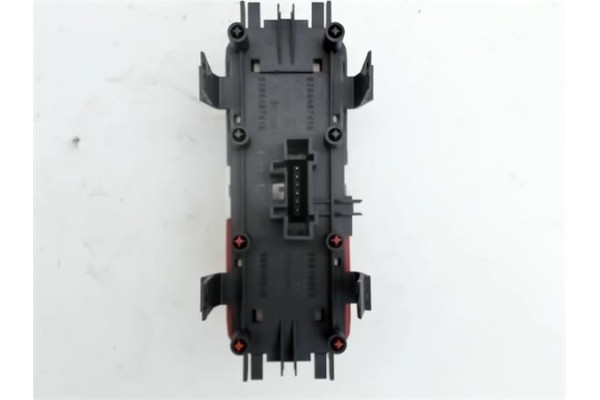 Recambio de interruptor luces emergencia para renault scenic ii (jm) 1.9 dci (jm12, jm0g) referencia OEM IAM 8200107808  