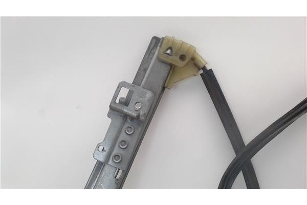 Recambio de mecanismo elevalunas delantero derecho para citroen xsara berlina referencia OEM IAM 400595M  