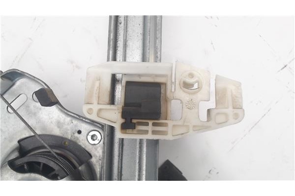 Recambio de mecanismo elevalunas delantero derecho para citroen xsara berlina referencia OEM IAM 400595M  
