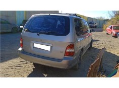 kia carnival del año 2000