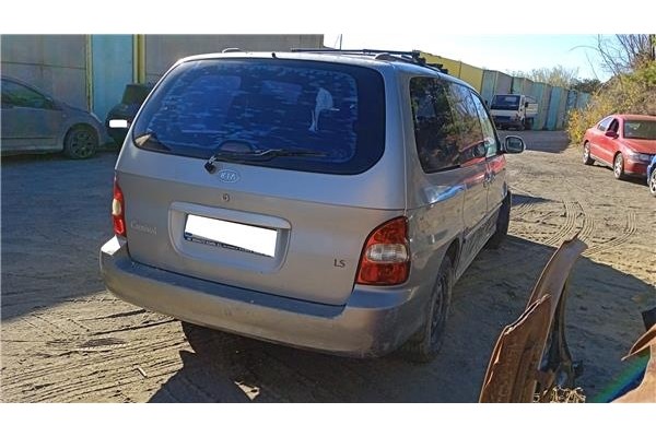 kia carnival del año 2000