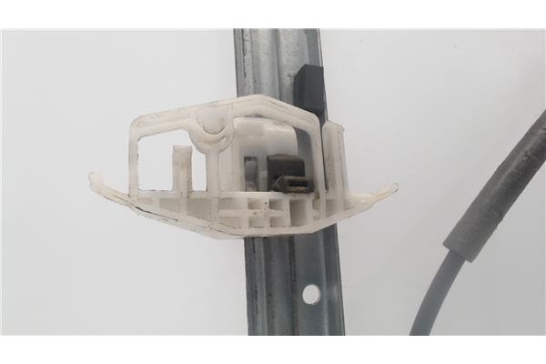Recambio de mecanismo elevalunas delantero derecho para citroen xantia berlina referencia OEM IAM 400448A  
