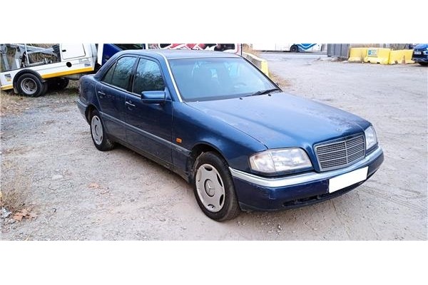 mercedes-benz clase c (bm 202) berlina del año 2002