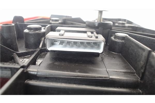 Recambio de piloto trasero izquierdo para citroen zx referencia OEM IAM 95656605  