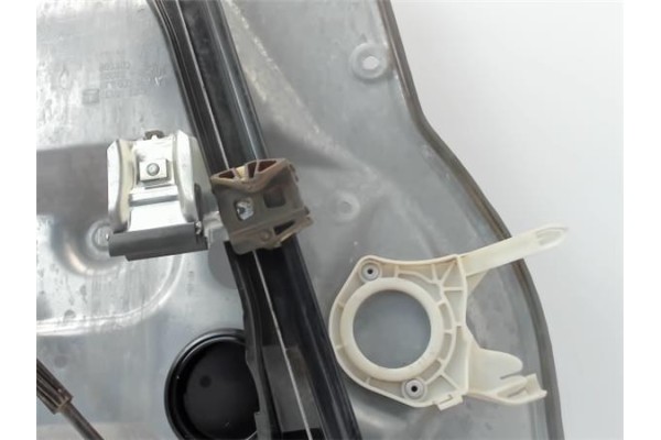 Recambio de elevalunas electrico delantero derecho para seat cordoba berlina (6l2) referencia OEM IAM 6L4837752  