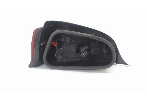 Recambio de piloto trasero derecho para citroen saxo referencia OEM IAM 6351L8  