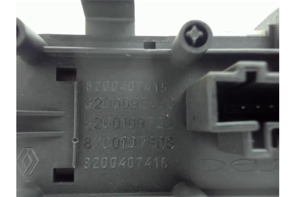 Recambio de interruptor luces emergencia para renault scenic ii (jm) 1.9 dci (jm12, jm0g) referencia OEM IAM 8200107808  