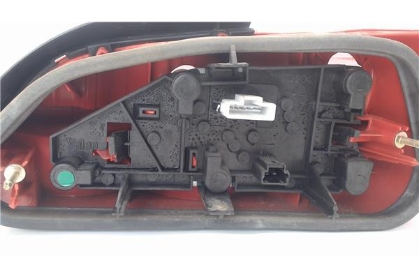 Recambio de piloto trasero izquierdo para peugeot 406 berlina (s1/s2) referencia OEM IAM 9644652677  