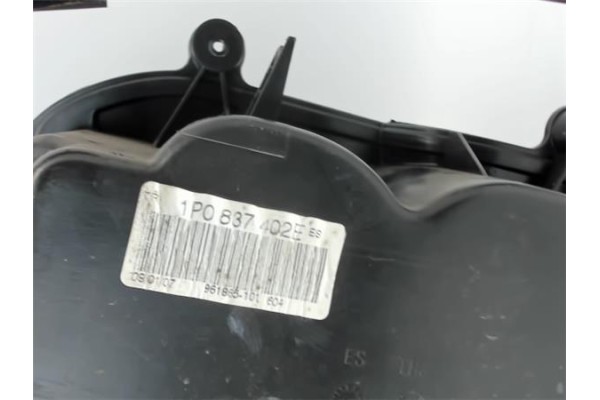 Recambio de mecanismo elevalunas delantero derecho para seat leon (1p1) referencia OEM IAM 1P0834702E  