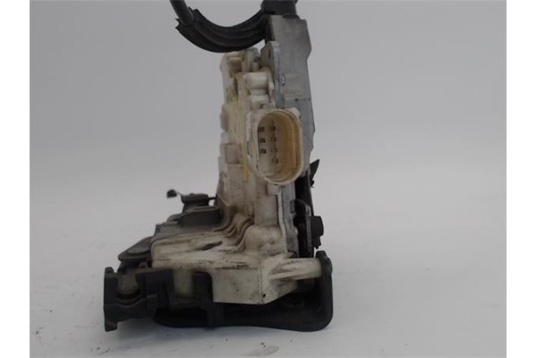 Recambio de cierre electromagnetico trasero derecho para seat toledo (5p2) referencia OEM IAM   