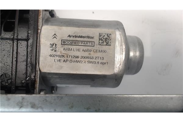 Recambio de mecanismo elevalunas delantero derecho para peugeot partner tepee referencia OEM IAM 402102K  