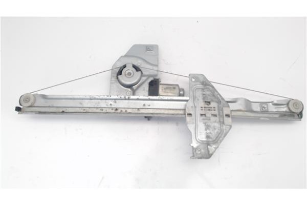 Recambio de mecanismo elevalunas delantero derecho para peugeot partner tepee referencia OEM IAM 402102K  