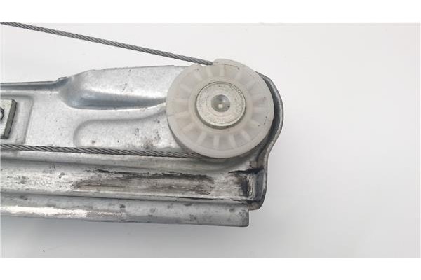 Recambio de mecanismo elevalunas delantero derecho para peugeot partner tepee referencia OEM IAM 402102K  
