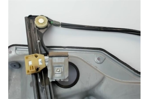 Recambio de elevalunas electrico delantero derecho para seat toledo (1m2) 1.9 signum referencia OEM IAM 1M0837756  