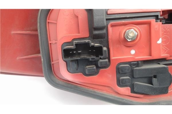 Recambio de piloto trasero derecho para peugeot 206 referencia OEM IAM   