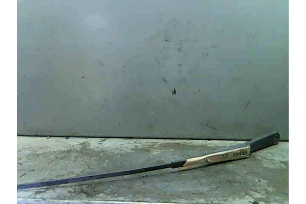 Recambio de brazo limpiaparabrisas delantero para opel vivaro (2001) 1.9 dti referencia OEM IAM   