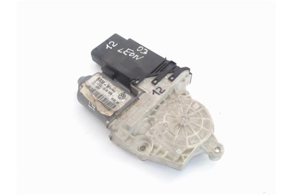 Recambio de motor elevalunas delantero derecho para seat leon (1m1) referencia OEM IAM (1J0959802G)  BRM  