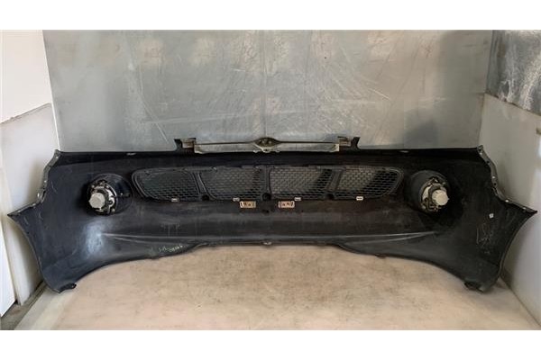 Recambio de paragolpes delantero para hyundai h-1 furgón 2.5 td referencia OEM IAM 865104A000  