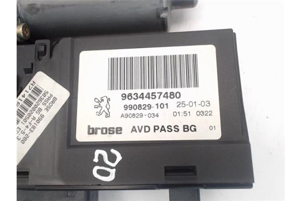 Recambio de motor elevalunas delantero derecho para peugeot 307 berlina (s2) referencia OEM IAM (9634457480) (990183-200) 