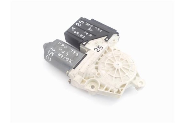 Recambio de motor elevalunas delantero derecho para seat ibiza (6l1) referencia OEM IAM 104383101  