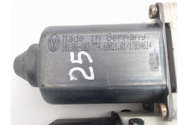 Recambio de motor elevalunas delantero derecho para seat ibiza (6l1) referencia OEM IAM 104383101  