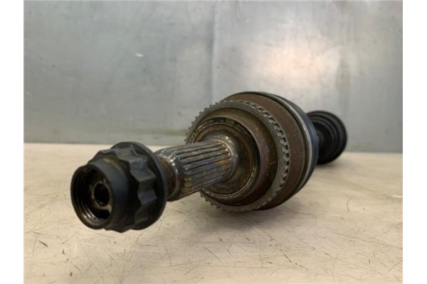 Recambio de palier delantero izquierdo para toyota avensis berlina (t22) 2.0 vvt-i referencia OEM IAM 4341005350 4346009A21 4341