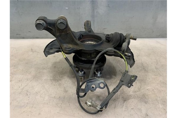 Recambio de mangueta delantero derecha para toyota avensis berlina (t22) 2.0 vvt-i referencia OEM IAM 4321105051  